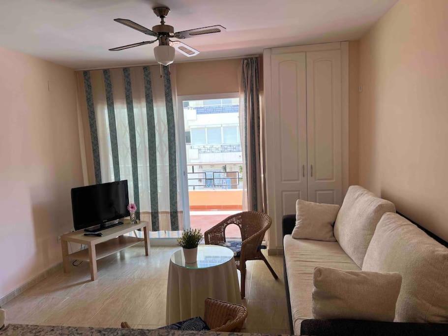 Magnifico Apartamento En La Carihuela, Torremolino Torremolinos Exterior photo