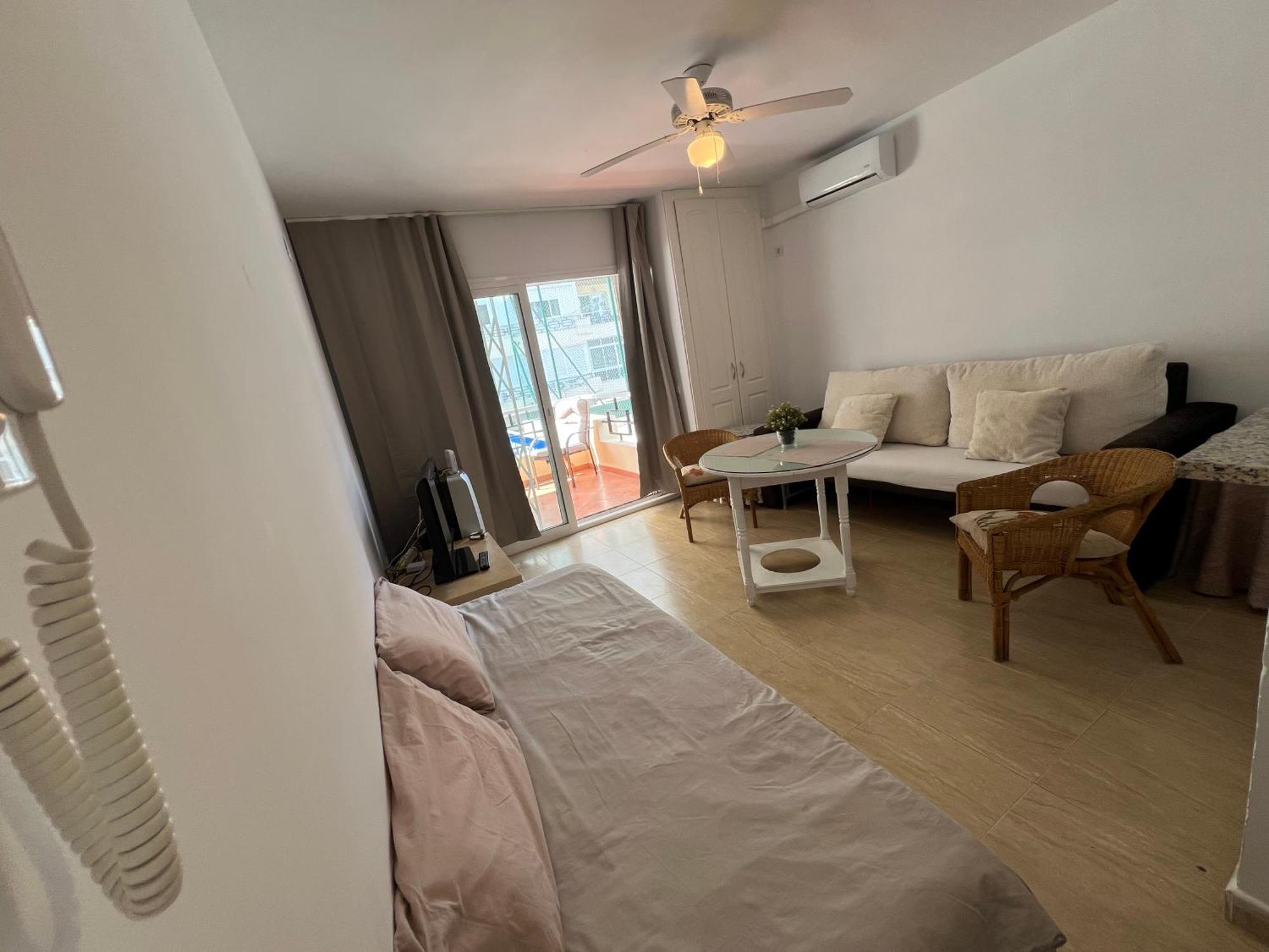 Magnifico Apartamento En La Carihuela, Torremolino Torremolinos Exterior photo
